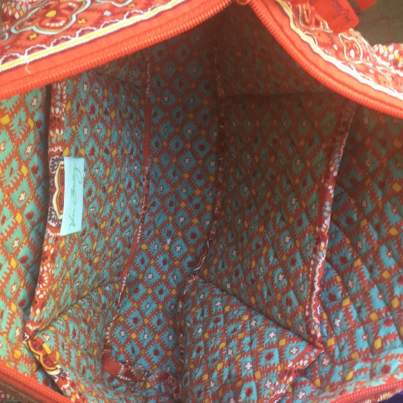 *Like New* Vera Bradley Purse - Picture 3 of 5